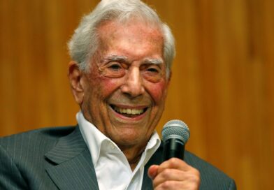 A los 89 años muere Mario Vargas Llosa, premio Nobel de Literatura