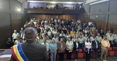 Masiva asistencia en Zea para la presentación del Informe de Gestión 2024 del alcalde Víctor Bustamante