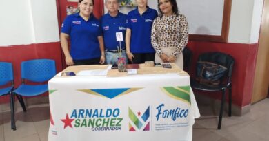 El Fomficc participó en la expoferia del 66° aniversario del Inces