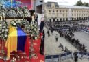 Colombia despidió a Miguel Uribe Turbay en una plaza de Bolívar silenciada por el luto