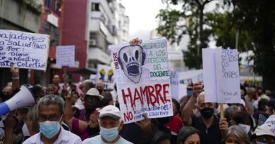 Profesores de la UCV rechazan bonos salariales y exigen la recuperación de sueldos dignos