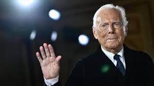 Muere Giorgio Armani a los 91 años, el revolucionario diseñador que vistió a sus musas de traje
