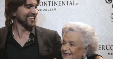 Murió la madre de Juanes