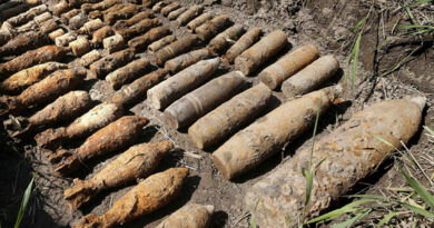 Armas de Segunda Guerra Mundial siguen amenazando la vida y el desarrollo en las Islas Salomón Armas de Segunda Guerra Mundial siguen amenazando la vida y el desarrollo en las Islas Salomón