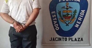 Policía capturó a sujeto por maltrato infantil en Mérida Policía capturó a sujeto por maltrato infantil en Mérida