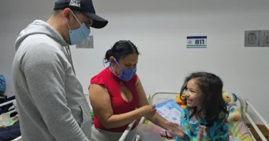 Gobernador Arnaldo Sánchez compartió Nochebuena con los niños hospitalizados en el Iahula