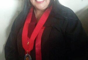 El Coraje Florecido de Elizabeth: Crónica de una Batalla Íntima El Coraje Florecido de Elizabeth: Crónica de una Batalla Íntima