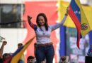 María Corina Machado encabeza preferencias electorales en Venezuela pese a estar fuera del país