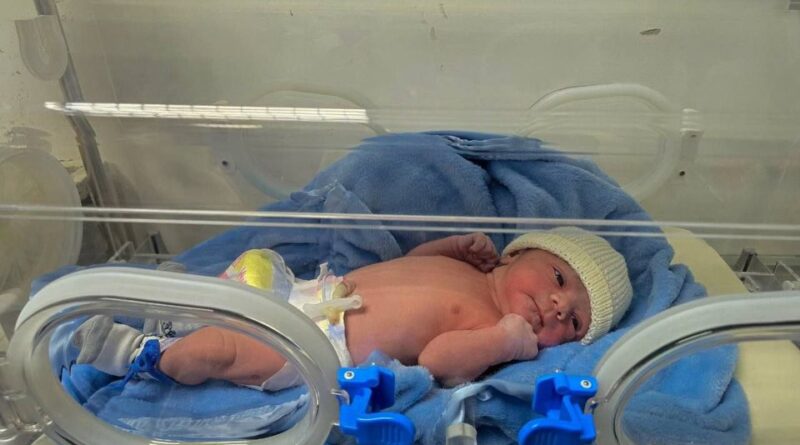 Santiago Alejandro, primer varón merideño de 2026, nació en el Iahula