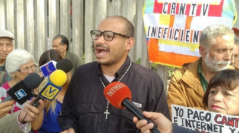 Periodista Carlos Julio Rojas se quita la mordaza y revela el infierno vivido en sus casi dos años preso en El Helicoide