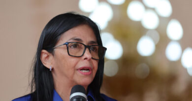 Delcy Rodríguez anuncia la entrada de 300 millones de dólares por venta de fueloil