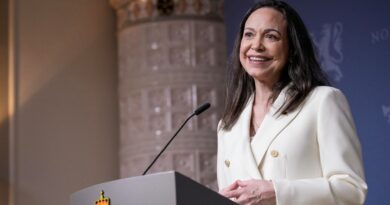 María Corina Machado denuncia «amnistía selectiva» y exige libertad plena para Perkins Rocha y otros presos políticos