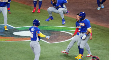 Batacazo: Venezuela eliminó a Japón y se metió en la semifinal del Clásico Mundial del Béisbol