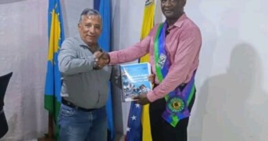 Alcalde Yonys González presento Balance de Gestión 2025: Un año de compromiso y soluciones para el municipio Sucre Alcalde Yonys González presento Balance de Gestión 2025: Un año de compromiso y soluciones para el municipio Sucre