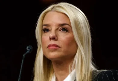 Donald Trump destituyó a la fiscal general Pam Bondi